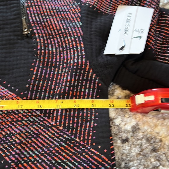 Nike sweater - Picture 13 of 13